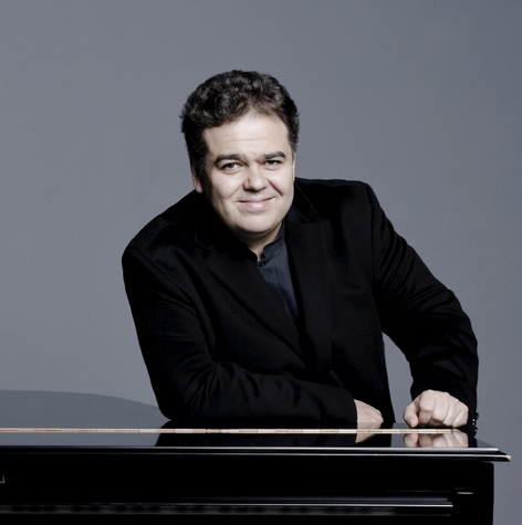 Arcadi Volodos (piano).